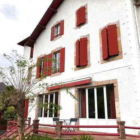 Lejlighed Entier, 2 Personnes, Rez De Chaussee, Terrasse Vue Montagne, Sur Gr10 *