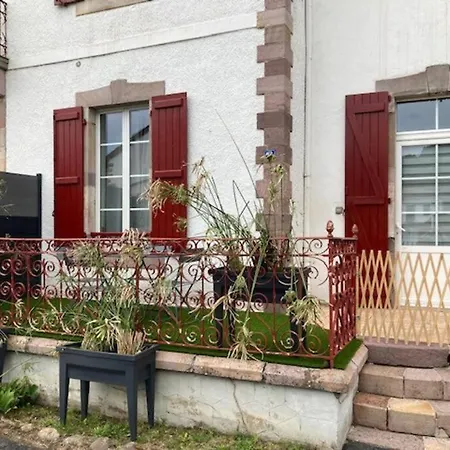 Lejlighed Appartement Entier, 2 Personnes, Rez De Chaussee, Terrasse Vue Montagne, Sur Gr10