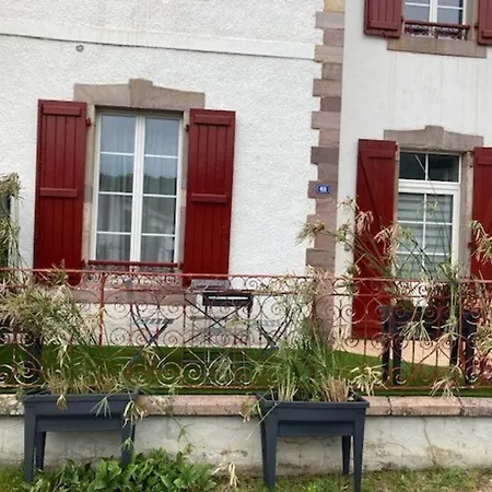 Lejlighed Appartement Entier, 2 Personnes, Rez De Chaussee, Terrasse Vue Montagne, Sur Gr10 *