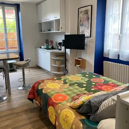 Lejlighed Entier, 2 Personnes, Rez De Chaussee, Terrasse Vue Montagne, Sur Gr10