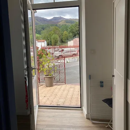 Entier, 2 Personnes, Rez De Chaussee, Terrasse Vue Montagne, Sur Gr10 Lejlighed